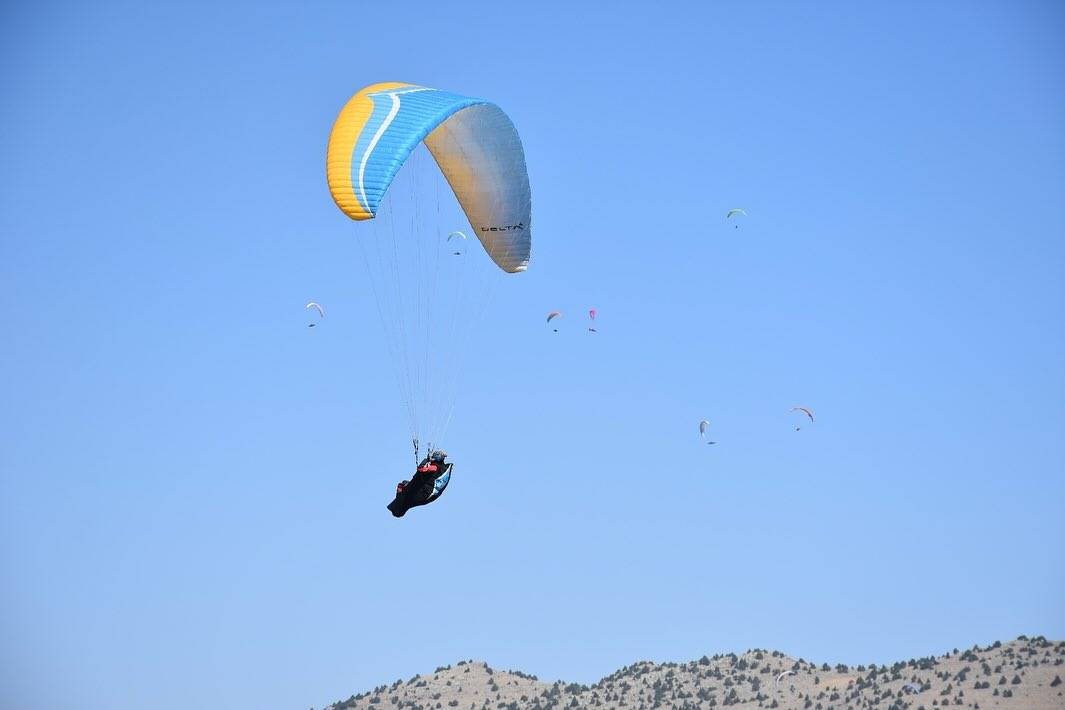 Spor ve özgürlük Konya semalarında renkli yarışa döndü 10